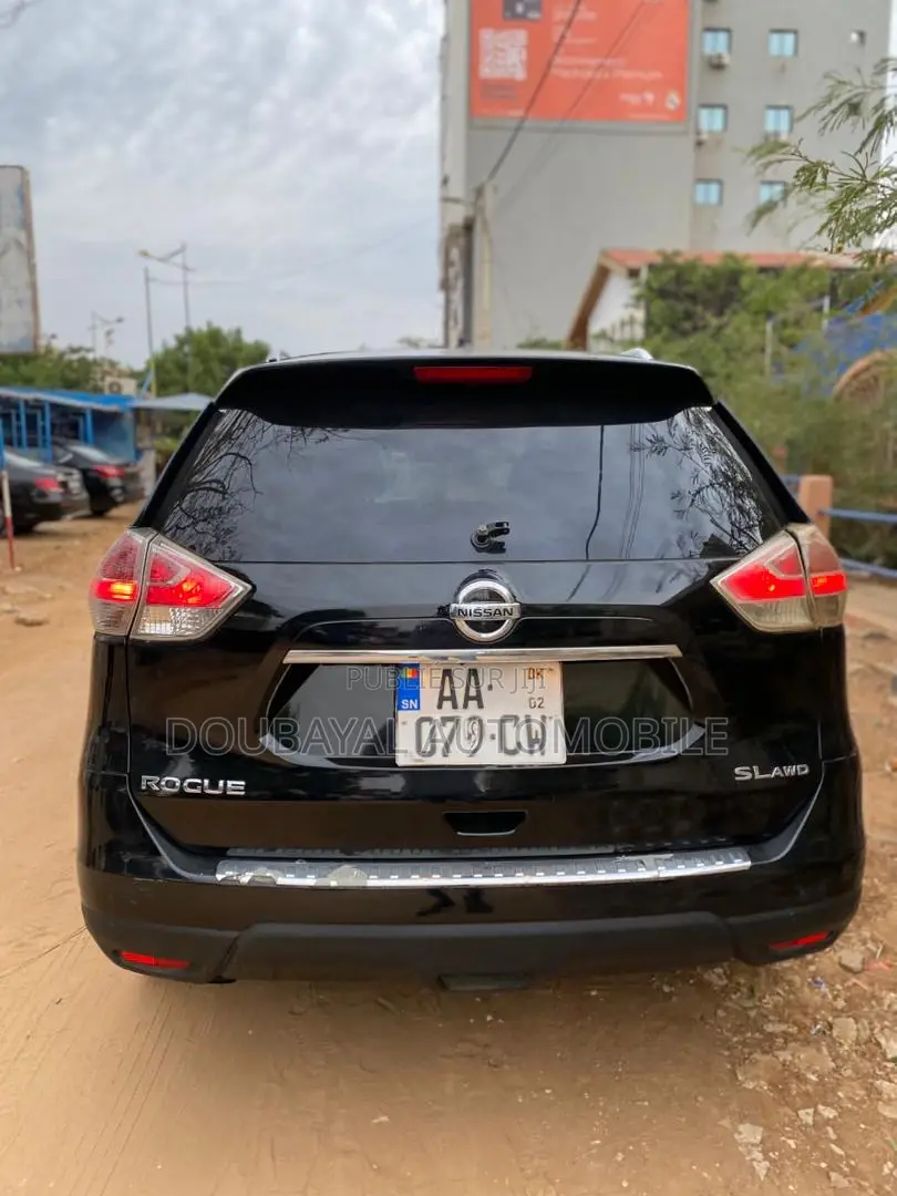 Nissan Rogue SV 4dr SUV AWD (2.5L 4cyl CVT) 2015 Noir Mat