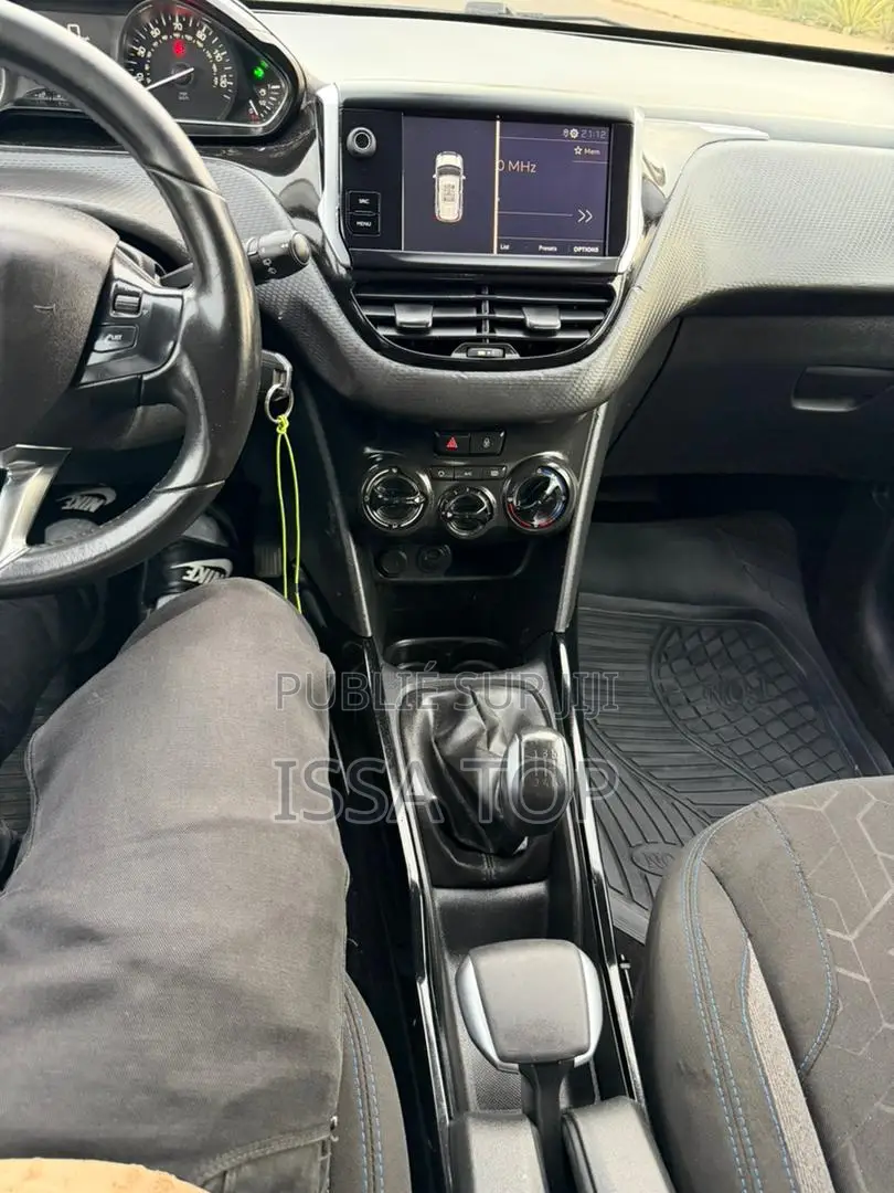 Peugeot 2008 2019 Black