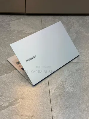 New Ordinateur Portable Samsung 8GB Intel Core I5 SSD 512GB