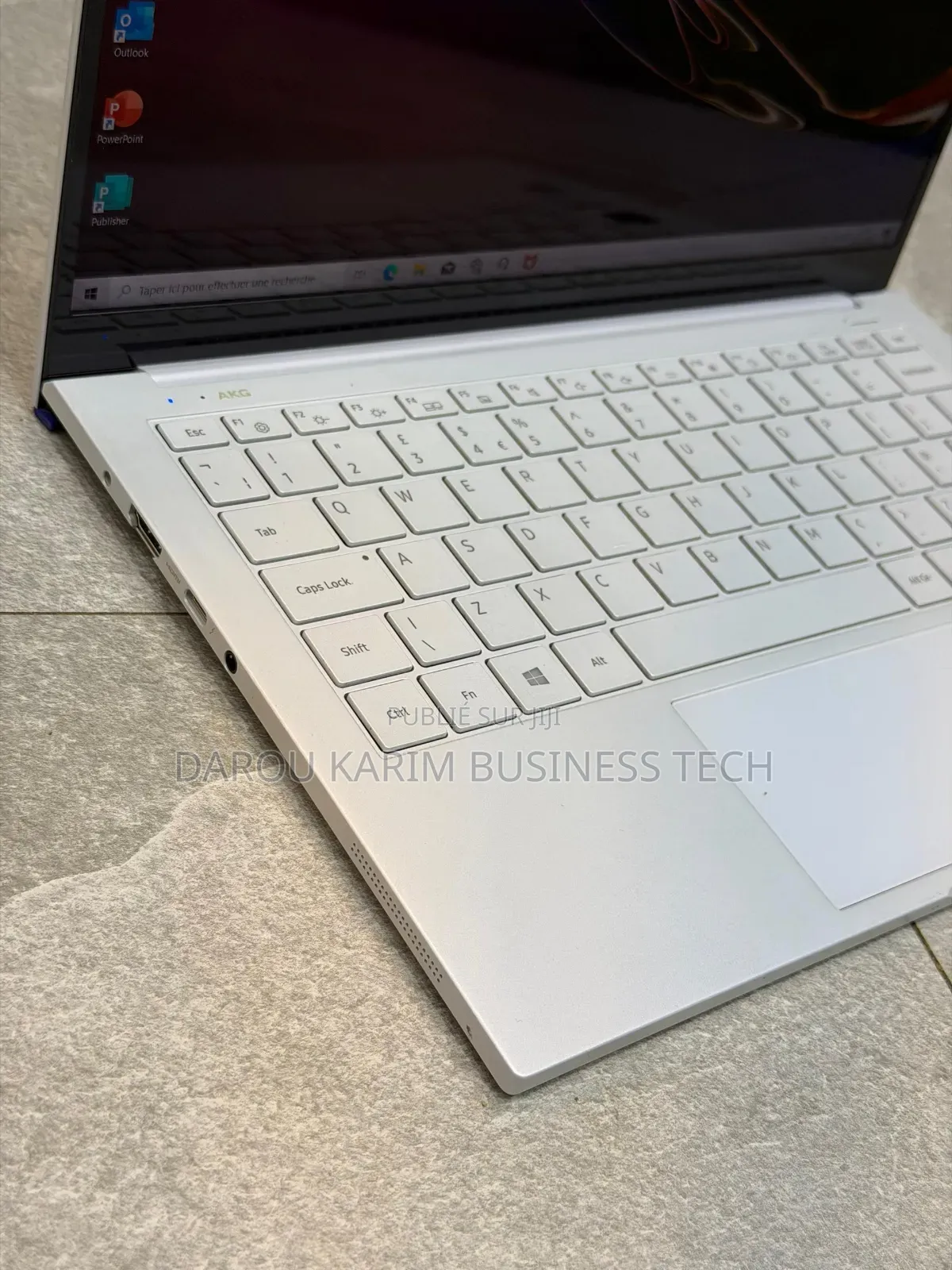 New Ordinateur Portable Samsung 8GB Intel Core I5 SSD 512GB