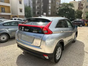 Mitsubishi Eclipse Cross 2019 Gris