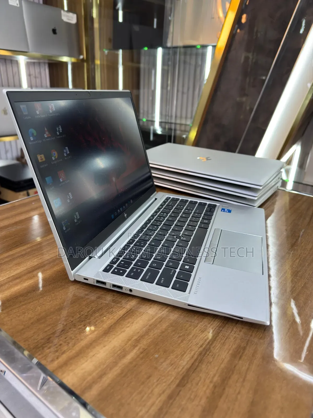 New HP EliteBook 840 G8 16GB Intel Core I5 SSD 512GB