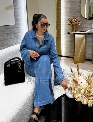 Ensemble en Jean Disponible