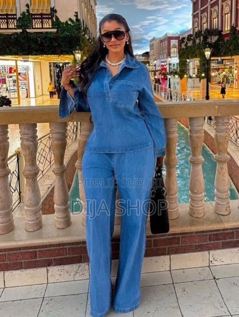 Ensemble en Jean Disponible