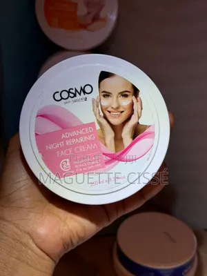 Crème De Visage Cosmo Idéal Pour Donner De l'Éclat Pour Le Visage