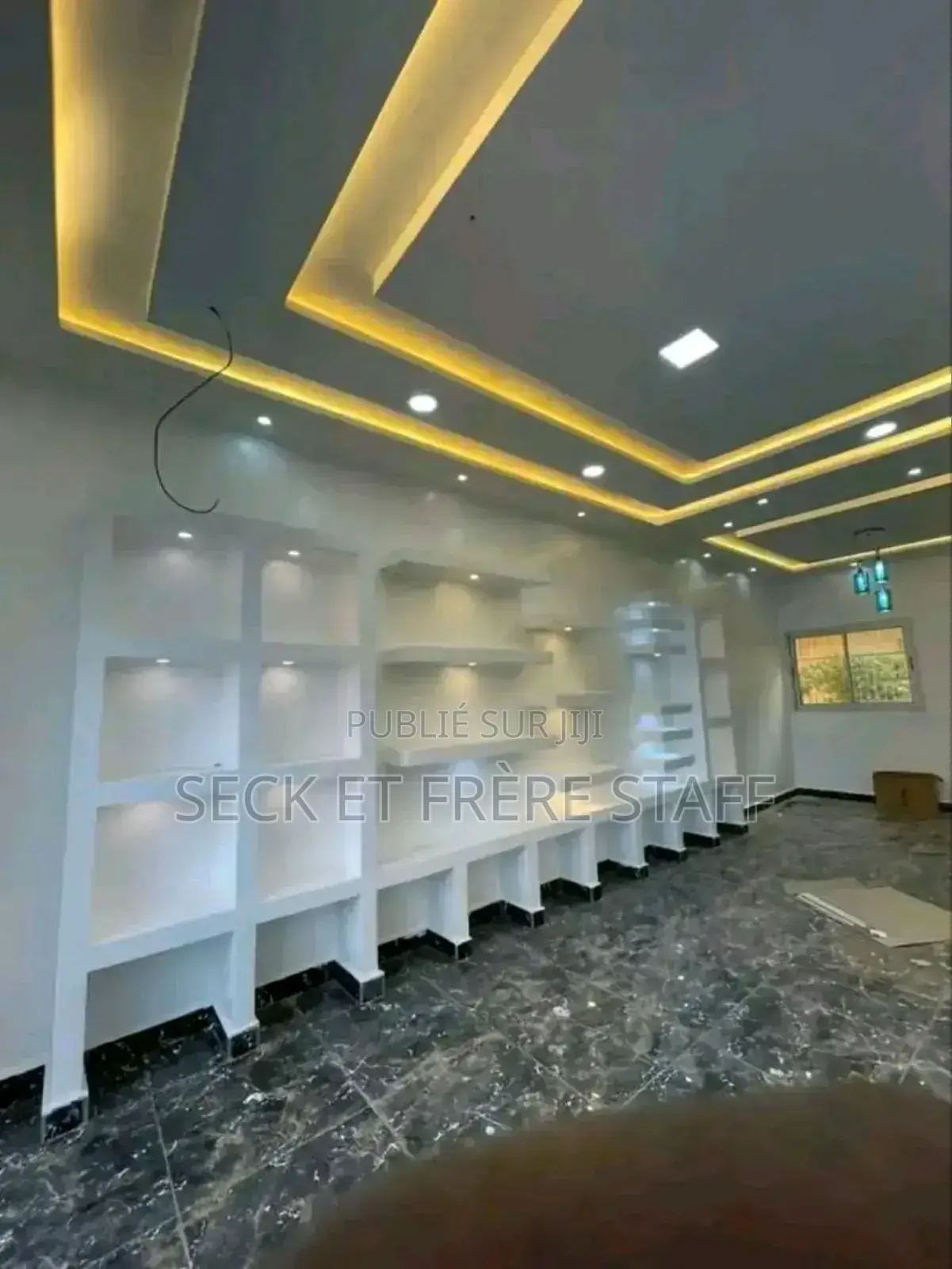 Travaux De Faux Plafonds – Seck & Frère Staff