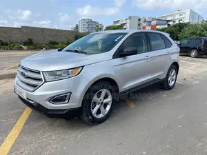 Photo - Ford Edge 2018 Gris