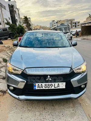 Photo - Mitsubishi RVR 2016 Gris