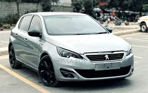 Photo - Peugeot 308 2017 Gris