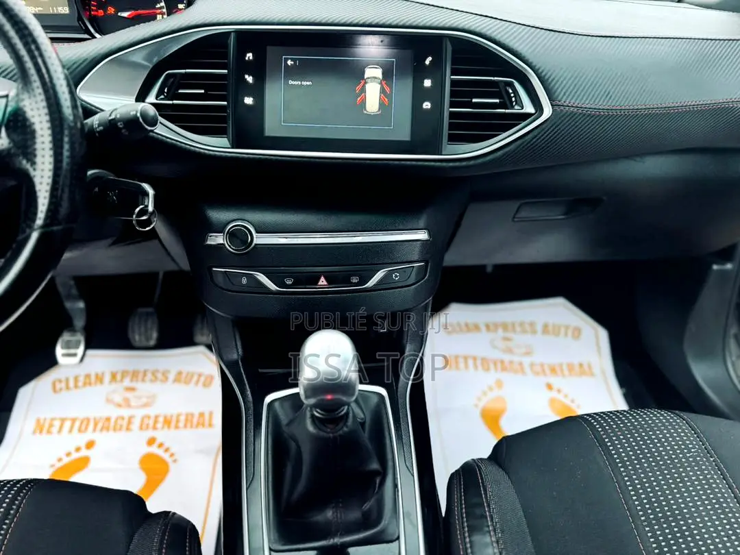 Peugeot 308 2017 Gris