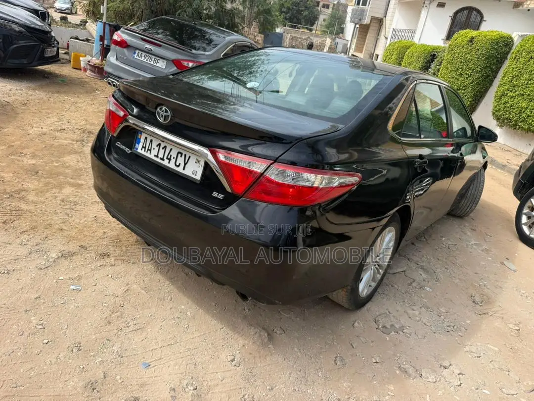 Toyota Camry 2015 Noir Mat