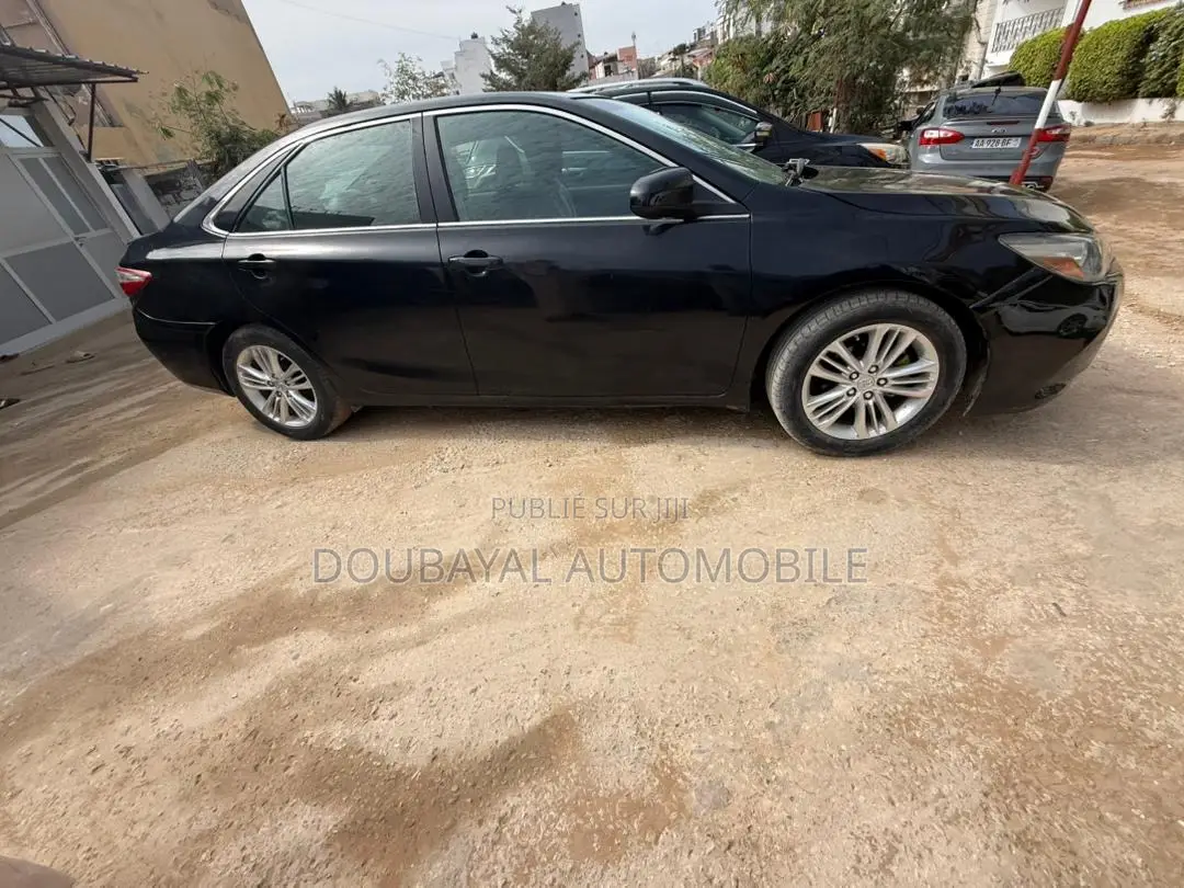 Toyota Camry 2015 Noir Mat