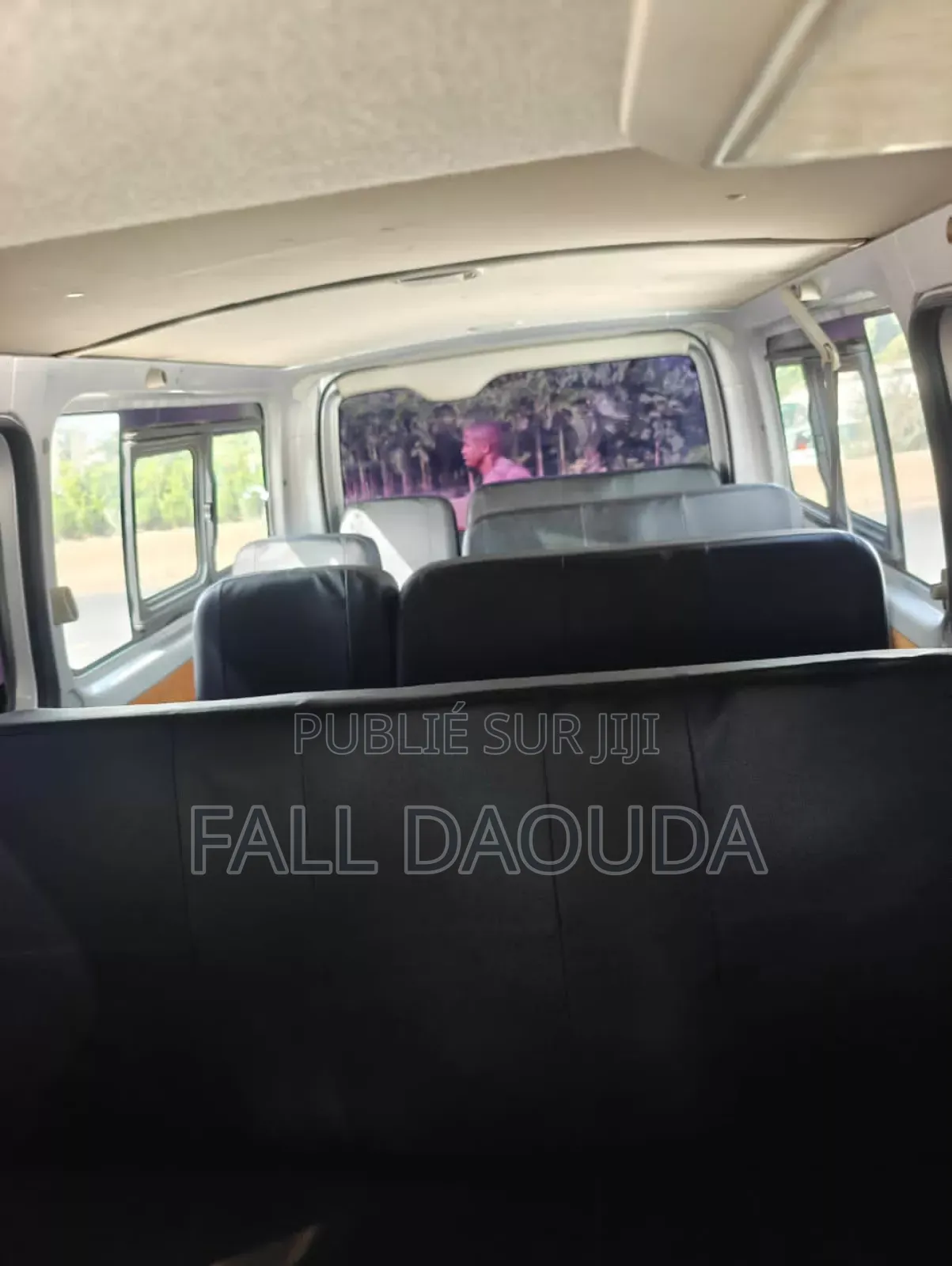 Toyota HiAce 2016 Gris