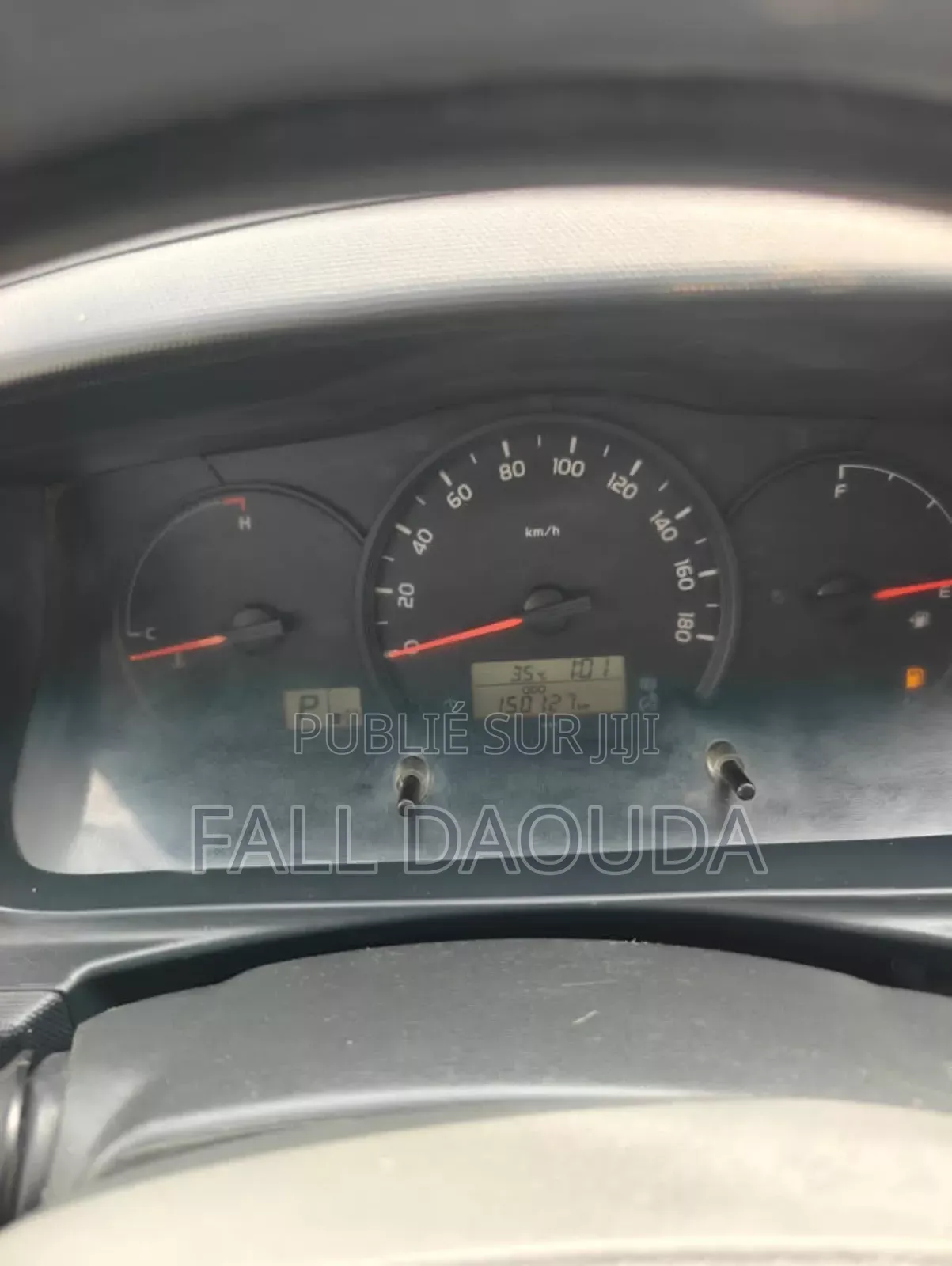 Toyota HiAce 2016 Gris