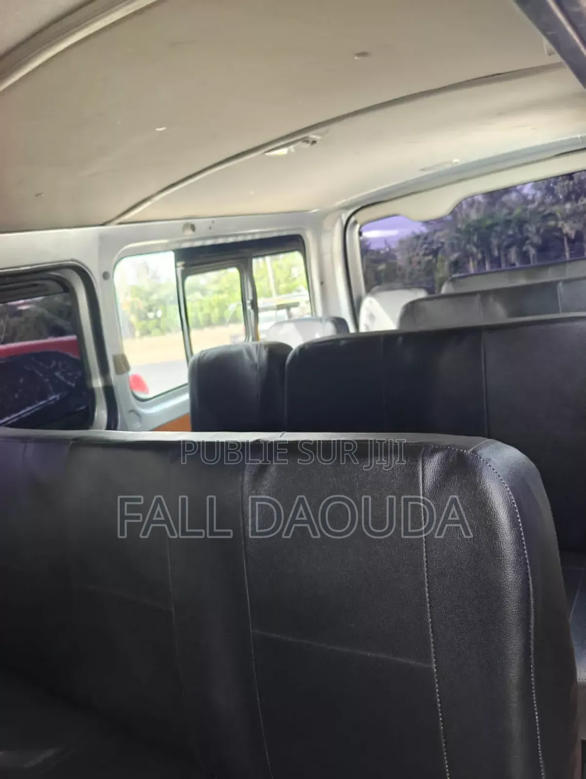 Toyota HiAce 2016 Gris