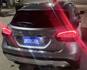 Mercedes-Benz GLA 250 2015 Gris