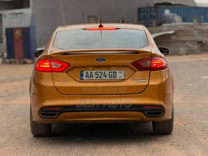 Ford Fusion 2014 Jaune