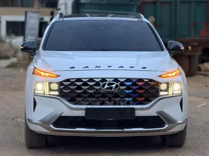 Photo - Hyundai Santa Fe 2021 Blanc