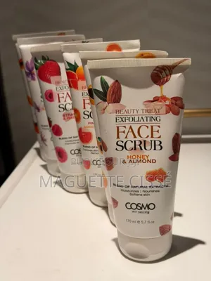 Photo - Gommage Exfoliant Et Hydratant en Même Temps De La Marque Cosmo