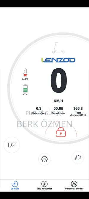 Trotinette Electrique (Ça Ne Marche Pas Car Il N'a Pas De Batterie)