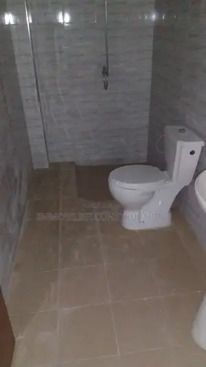 3chbre Villa dans Mbao Villeneuve Eig, Thiaroye à Louer