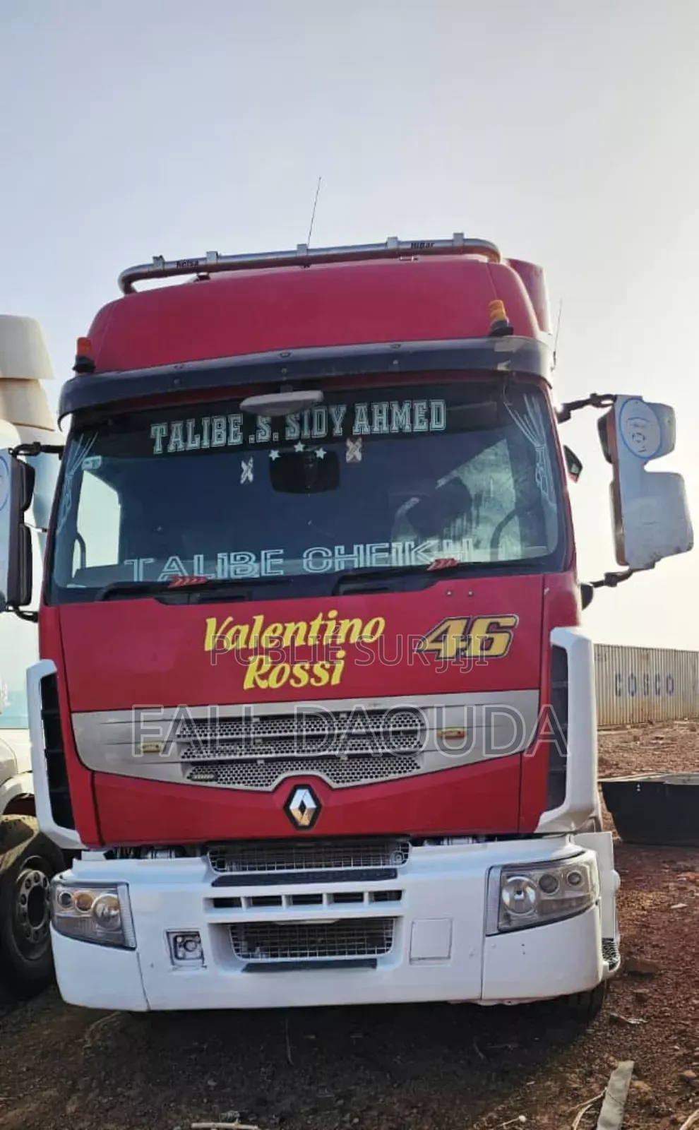 5 Camions Renault Année 2013 8 Roues Direction Droite