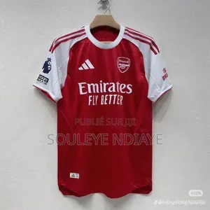 Photo - Maillot Arsenal Rouge Blanc