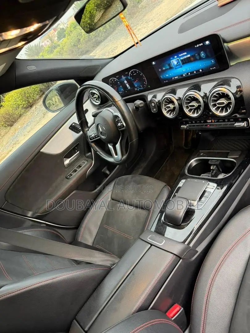 Mercedes-Benz GLA 250 2020 Black