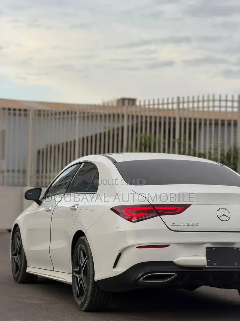 Mercedes-Benz GLA 250 2020 Black