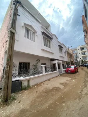 9chbre Maison dans Yasalam Business, Mermoz Sacré-Cœur à Vendre