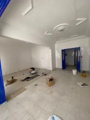 9chbre Maison dans Yasalam Business, Mermoz Sacré-Cœur à Vendre