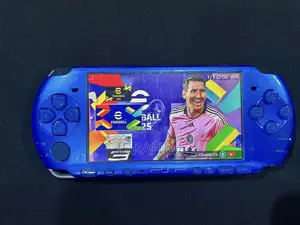 Photo - PSP Slim Neuf 20 Jeux