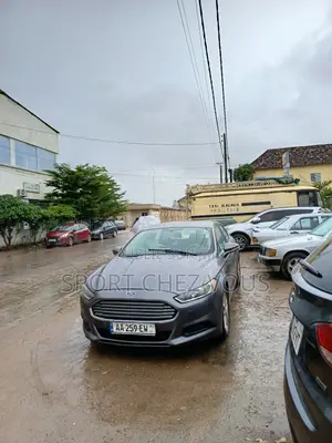 Ford Fusion SE 4dr Sedan (2.5L 4cyl 6A) 2014 Gris
