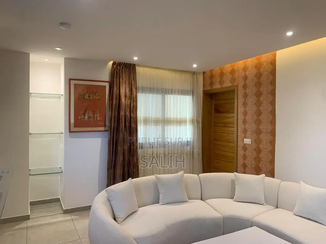 Furnished 1chbre Studio dans Salih-Immo, Fann-Point E-Amitié à Louer