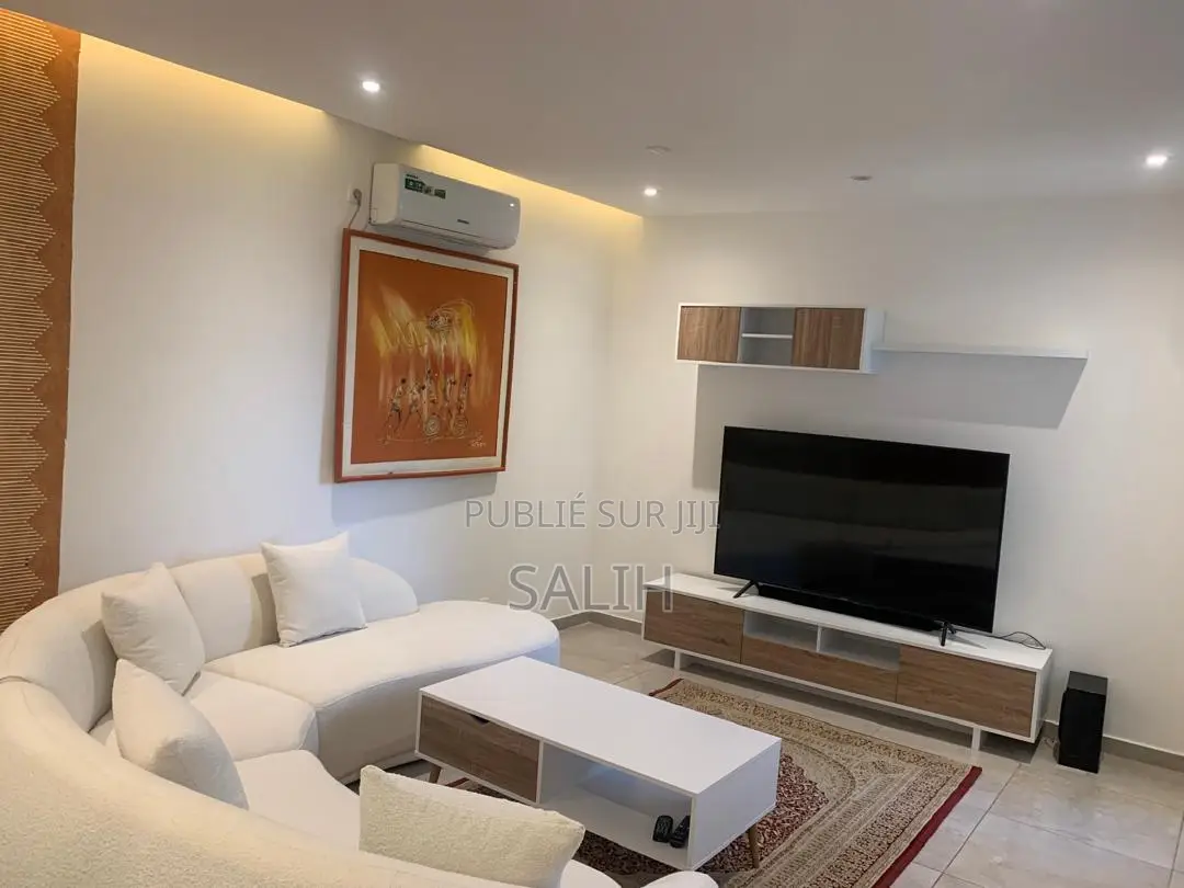 Furnished 1chbre Studio dans Salih-Immo, Fann-Point E-Amitié à Louer