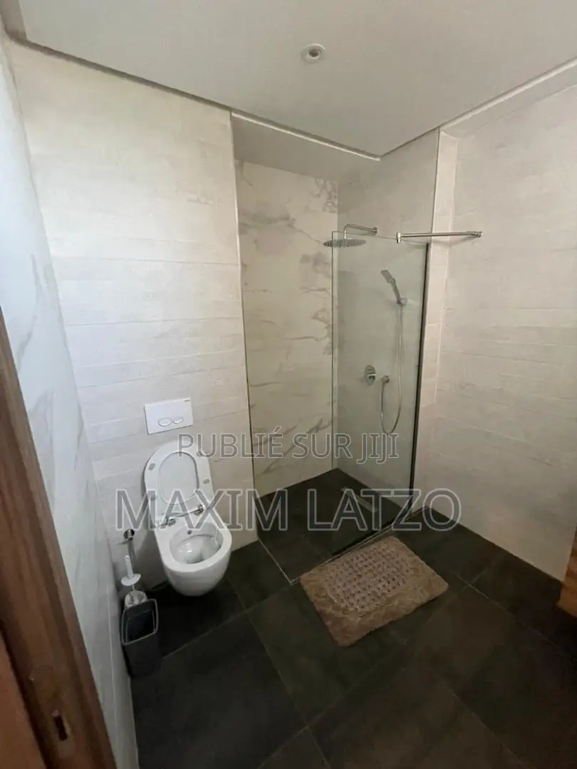 4chbre Appartement dans Mermoz Sacré-Cœur à Louer