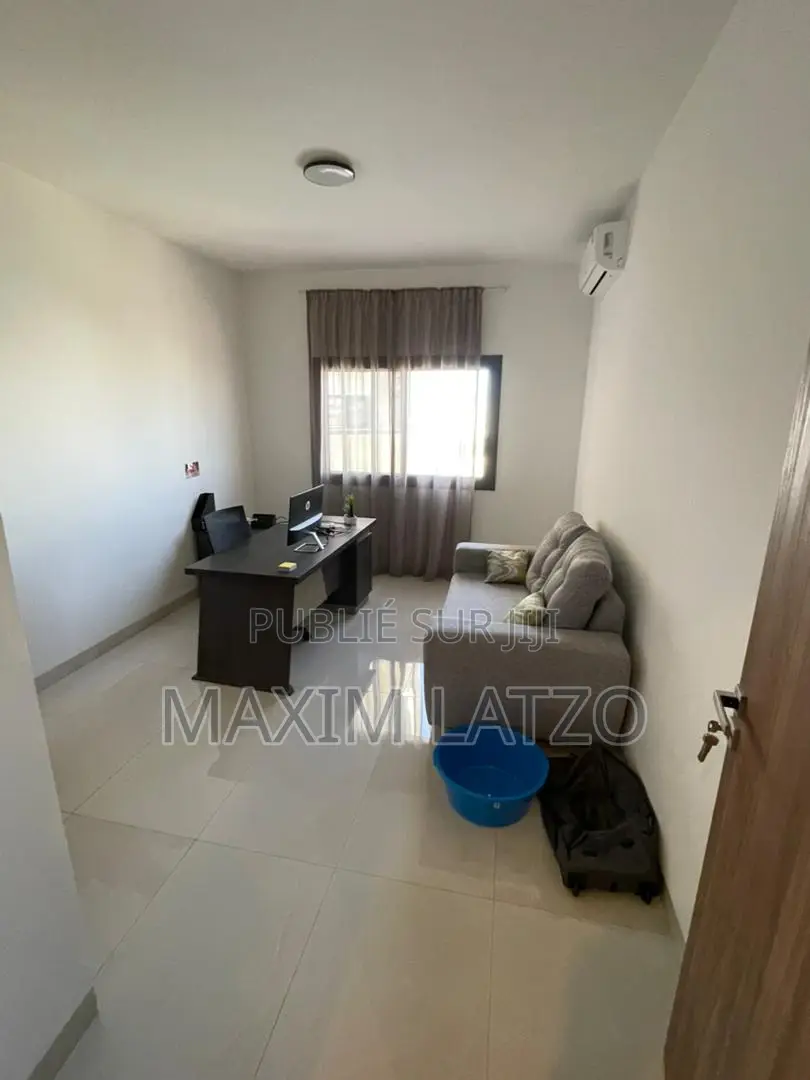 4chbre Appartement dans Mermoz Sacré-Cœur à Louer