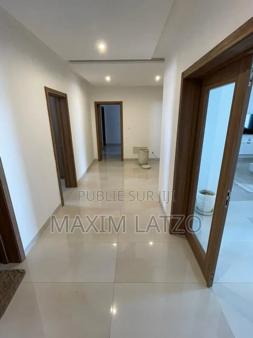 4chbre Appartement dans Mermoz Sacré-Cœur à Louer