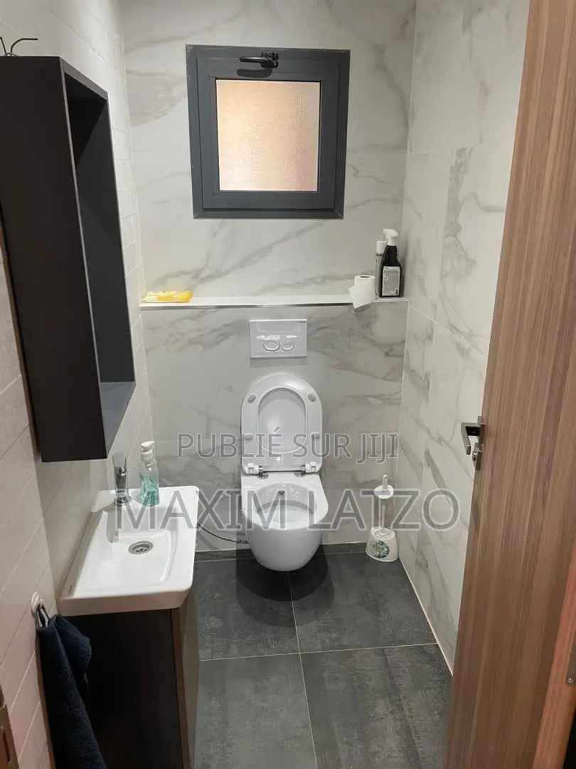 4chbre Appartement dans Mermoz Sacré-Cœur à Louer