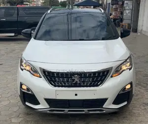 Photo - Peugeot 3008 2018 Blanc