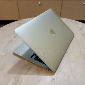 New Apple MacBook Pro 2020 16GB Intel Core I7 SSD 512GB