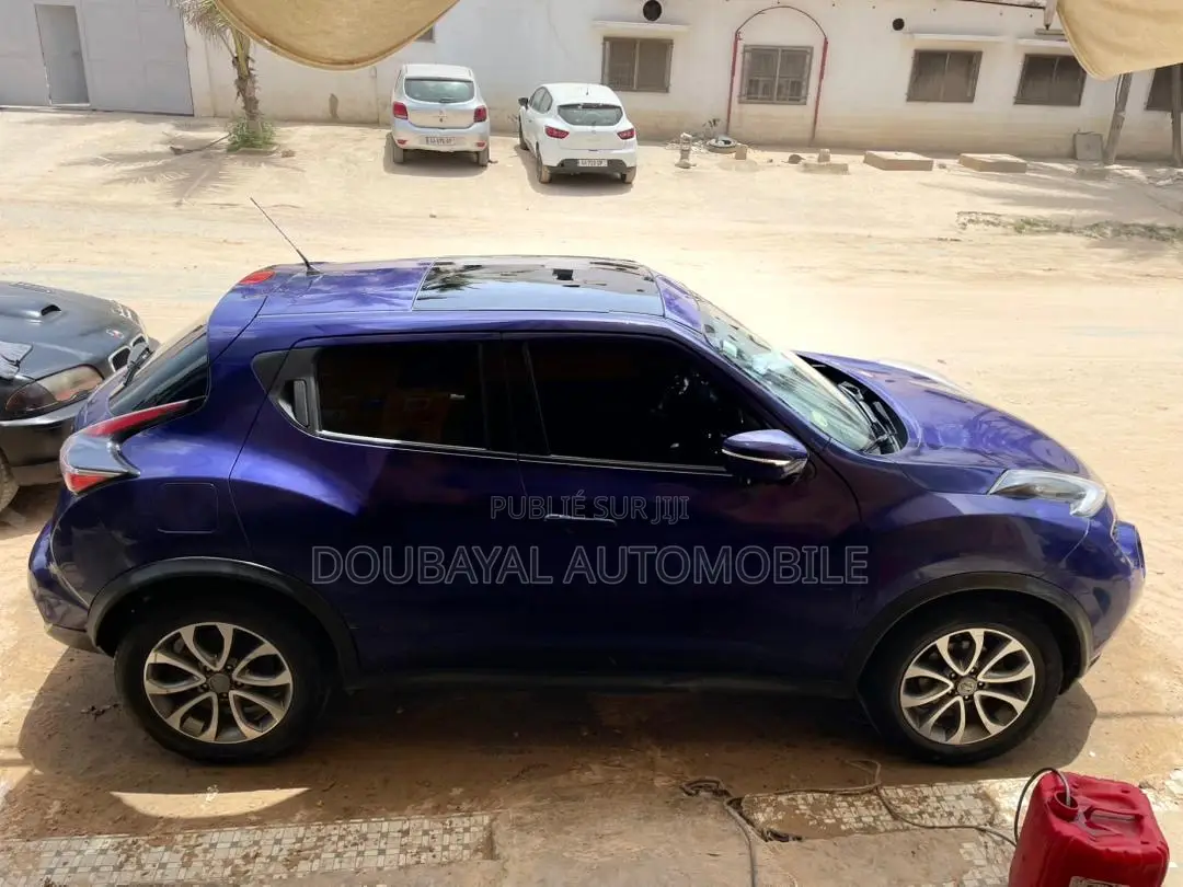 Nissan Juke NISMO 4dr Hatchback (1.6L 4cyl Turbo 6M) 2015 Blue