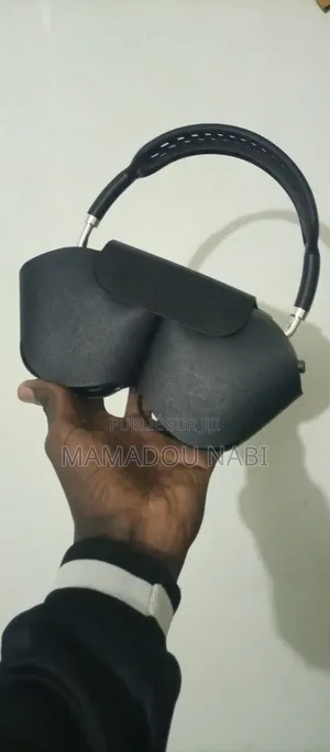 Photo - Aire Pod Pro Max