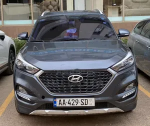 Photo - Hyundai Tucson 2017 Gris
