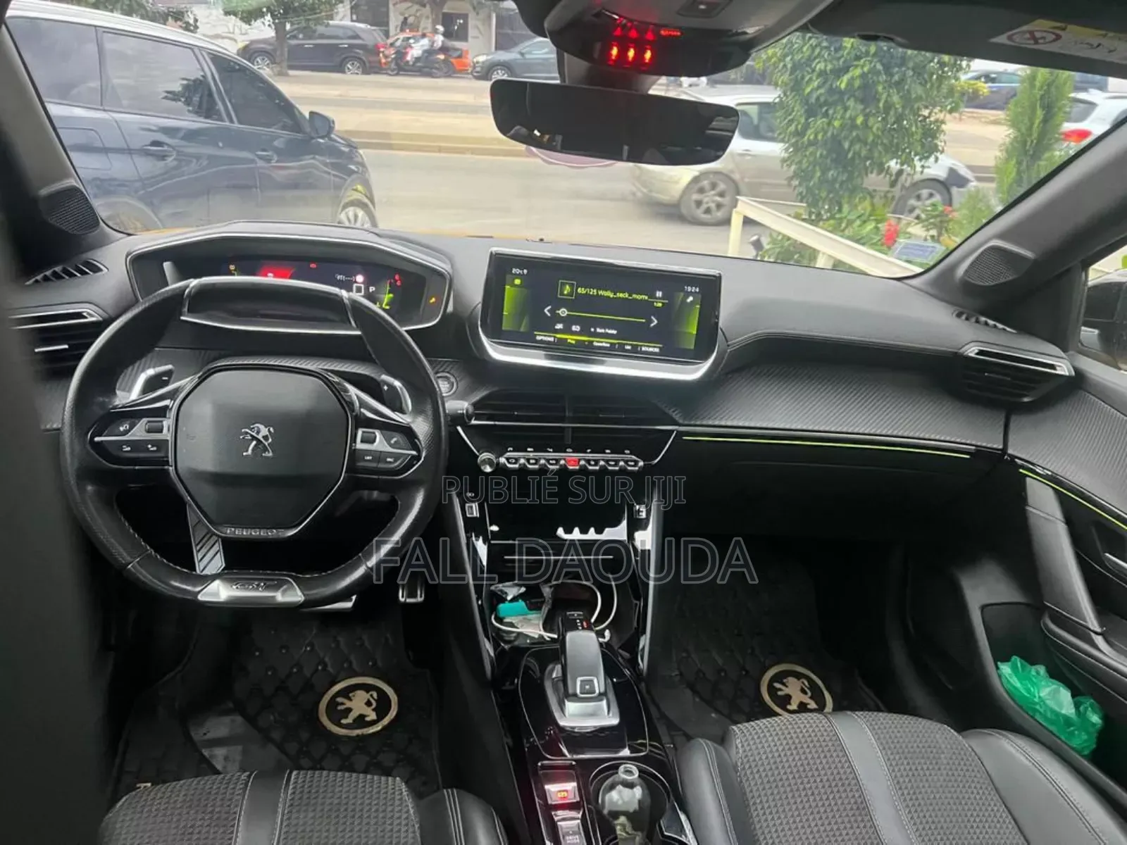 Peugeot 208 2020 Jaune