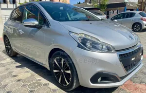 Peugeot 208 2018 Gris