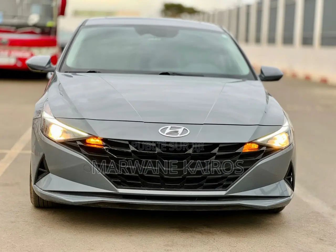 Hyundai Elantra 2021 Gris