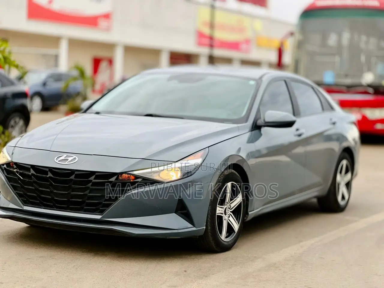 Hyundai Elantra 2021 Gris