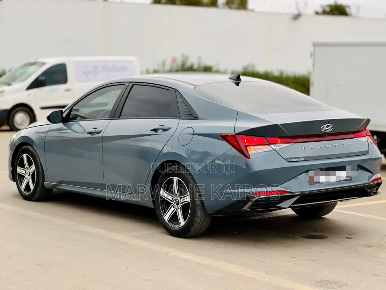 Hyundai Elantra 2021 Gris