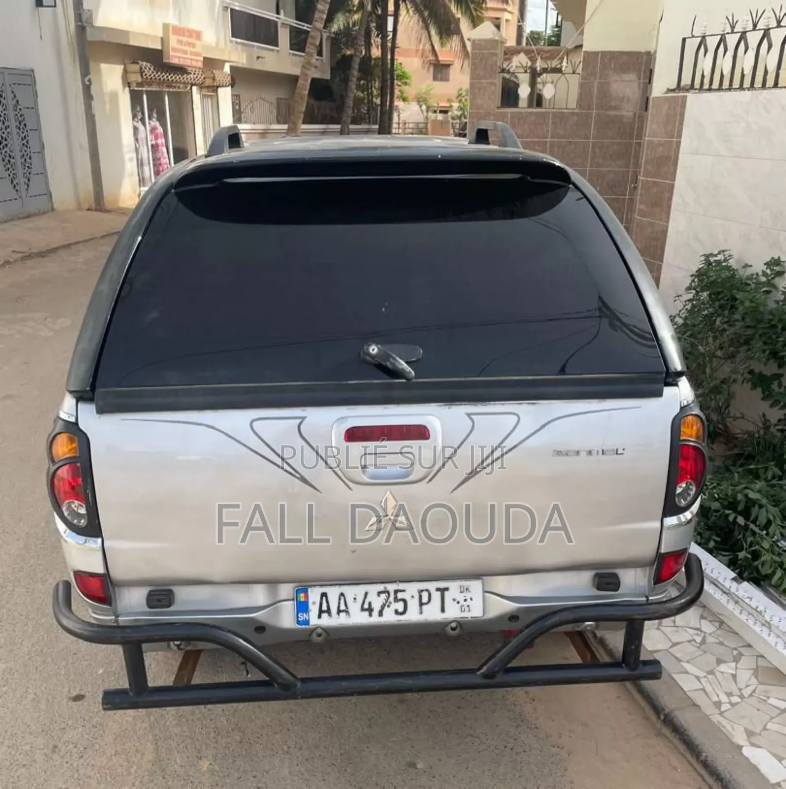 Mitsubishi L200 2015 Gris